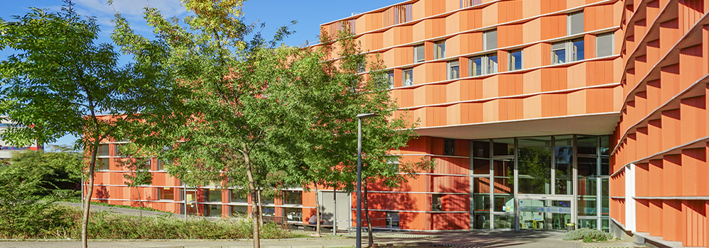 Fachada de la nueva Facultyad de Ciencias de la Salud