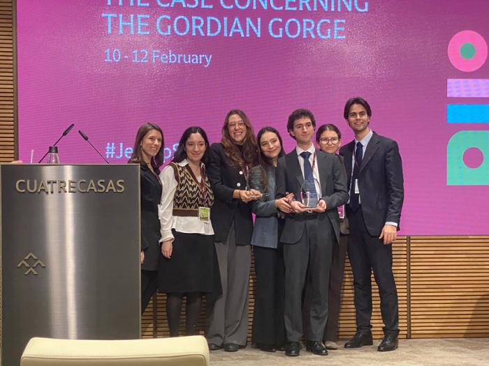 EL EQUIPO DE ESTUDIANTES DE LA UNIVERSIDAD CARLOS III DE MADRID