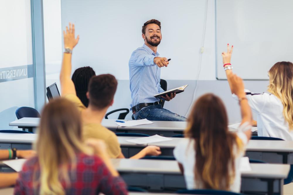 Clases presenciales y docencia online síncrona