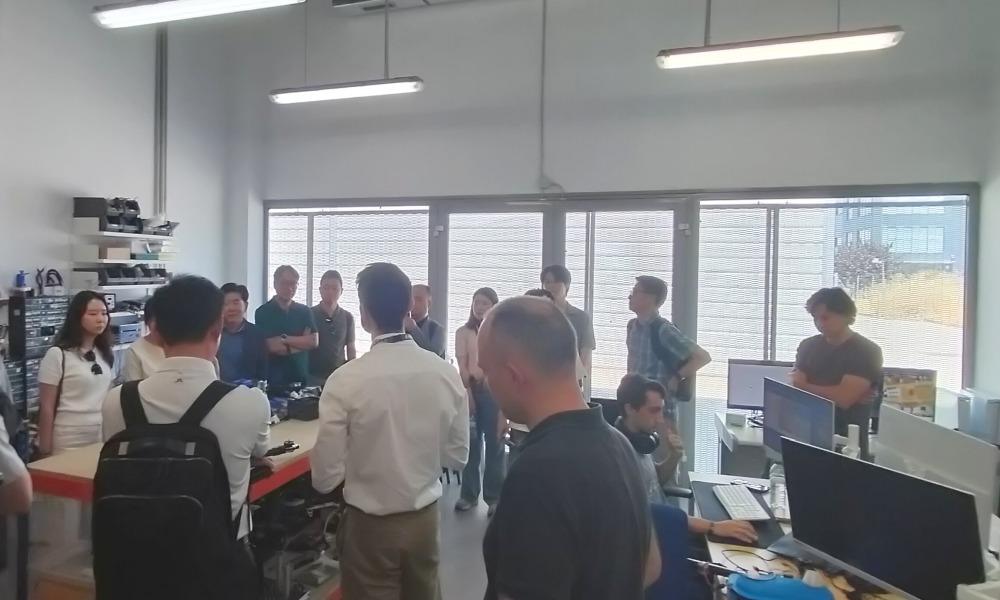 Una delegación de científicos coreano visitan el C3N-IA del Parque Científico de la UC3M